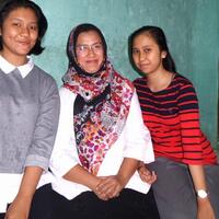 istri-calon-wakil-wali-kota-tebingtinggi-satu-kaki-bapak-di-penjara