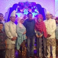 saat-djarot-dihadang-untuk-hadiri-kondangan-dengan-jaket-dan-celana-jins