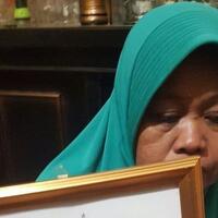 telepon-ibunya-dengan-suara-bergetar-siti-aisyah-yakinkan-tak-bersalah