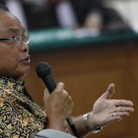 seharusnya-kewenangan-berhentikan-gubernur-presiden-bukan-mendagri