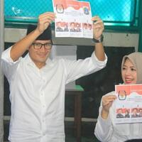 sandiaga-uno-dampingi-istri-berobat-ke-jepang