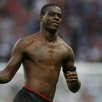 belum-genap-satu-musim-main-di-perancis-balotelli-sudah-dapat-tiga-kartu-merah