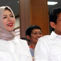 sandiaga-uno-berharap-penyakit-istrinya-dapat-disembuhkan-tanpa-operasi