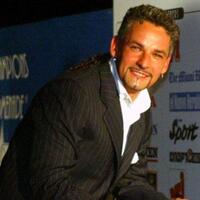 roberto-baggio-rayakan-ultah-bersama-korban-gempa