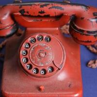 pesawat-telepon-bekas-adolf-hitler-laku-rp-33-miliar