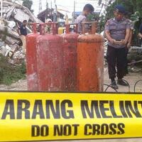 dhuarrr-ledakan-gas-50-kg-tewaskan-eddy