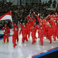 defile-bersejarah-merah-putih-di-panggung-olahraga-es