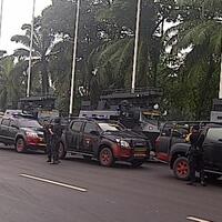 jelang-aksi-212-polisi-mulai-sterilkan-gedung-dpr