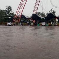 banjir-semeter-genangi-pintu-gerbang-barat-hailai-ancol