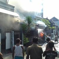 lupa-cabut-setrika-api-melalap-rumah-sri-maryati