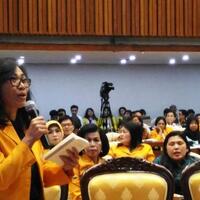 wasekjen-golkar-ingatkan-perempuan-harus-melek-anggaran