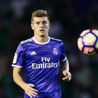 toni-kroos-keok-adu-jagling-sama-anak-umur-14-tahun