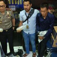 penyelundupan-tiga-koper-bibit-lobster-via-bandara-soetha-digagalkan