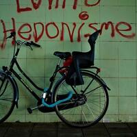4-tips-agar-terhindar-dari-jebakan-gaya-hidup-hedonisme