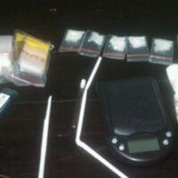 dua-pria-ini-digerebek-saat-pesta-sabu