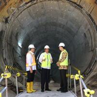 jokowi-minta-ahok-tak-pusingkan-pendanaan-pembangunan-mrt