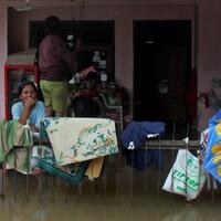 764-korban-banjir-bekasi-mulai-terserang-penyakit
