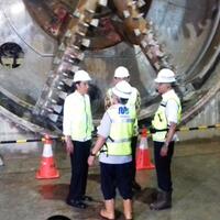 jokowi-ditemani-ahok-pantau-terowongan-mrt