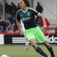 ezra-walian-rencananya-ikut-seleksi-tahap-dua