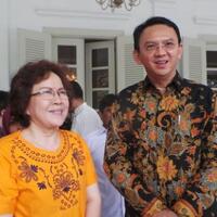 ahok-ngakak-dengar-ibu-ini-mengadu-uangnya-habis-dimakan-rayap