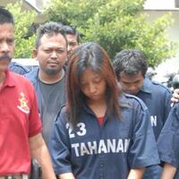 cerita-para-gadis-rela-gonta-ganti-pasangan-guna-dapat-pinjaman-bank