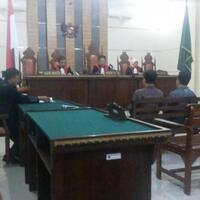 tiga-terdakwa-gratifikasi-rsud-bob-bazar-dituntut-1-tahun-8-bulan-penjara