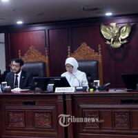 mk-tidak-bisa-janji-cepat-bacakan-sidang-putusan-uji-materi-uu-kpu