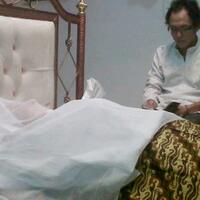 geger-remaja-ini-hidup-kembali-saat-jenazahnya-digotong-ke-pemakaman