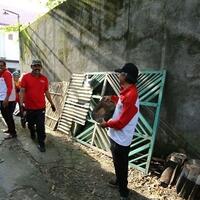wali-kota-solo-bongkar-warung-dan-hunian-liar-di-bantaran-kali-pepe