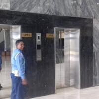 jalur-khusus-dan-lift-saat-raja-salman-datangi-dpr