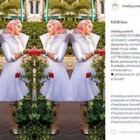 katy-perry-kenakan-sepatu-rancangan-desainer-indonesia