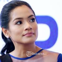 aksi-pria-ini-dianggap-menyeramkan-oleh-titi-kamal-apa-yang-diperbuatnya