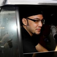 ini-jawaban-sandy-tumiwa-saat-tahu-annisa-bahar-tak-terima-kebebasannya-dari-penjara