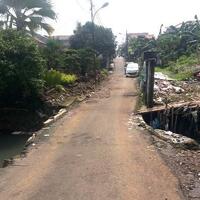 dua-balita-tewas-diseret-banjir-di-kali-sekretaris-jakarta-barat