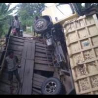 truk-terguling-masuk-jurang-16-jemaat-gereja-tewas-dan-50-luka