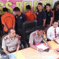 dua-bandit-spesialis-rumah-kosong-tertembak-di-paha