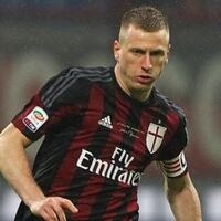 abate-alami-cidera-mata-saat-milan-lawan-sassuolo