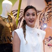 ingin-kulit-tetap-cantik-usai-traveling-yuk-bongkar-trik-ala-nadine-chandrawinata