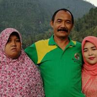 selain-jadi-kepala-sekolah-suwandi-jalani-bisnis