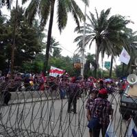 ahok-you-ll-never-walk-alone