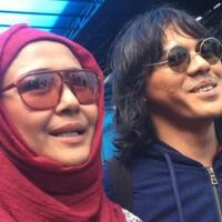 didampingi-suami-ria-irawan-bersiap-kemoterapi-keempat