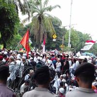 doa-untuk-habib-rizieq-saat-besaksi-dalam-sidang-ahok