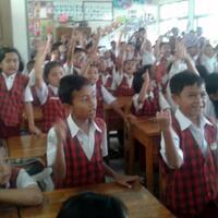 ratusan-murid-sd-kresna-ikut-trauma-healing