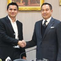 kiatisuk-senamuang-tangani-timnas-thailand-hingga-tahun-depan