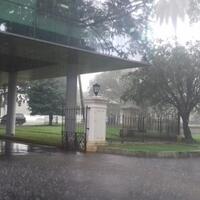 hujan-deras-guyur-istana-bogor-sebelum-raja-salman-tiba