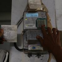 mulai-hari-ini-tarif-listrik-pelanggan-900-va-naik-30-persen