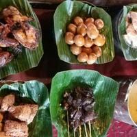 menikmati-sedapnya--gudeg-kendil-keraton--jakarta
