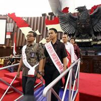dpr-siapkan-jalur-khusus-ke-podium-untuk-raja-salman