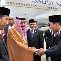 senangnya-ahok-bisa-salami-raja-arab-dengan-kedua-tangan