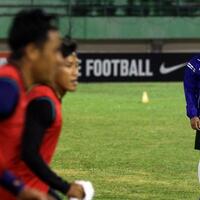 aji-santoso-siap-lumpuhkan-serangan-balik-semen-padang